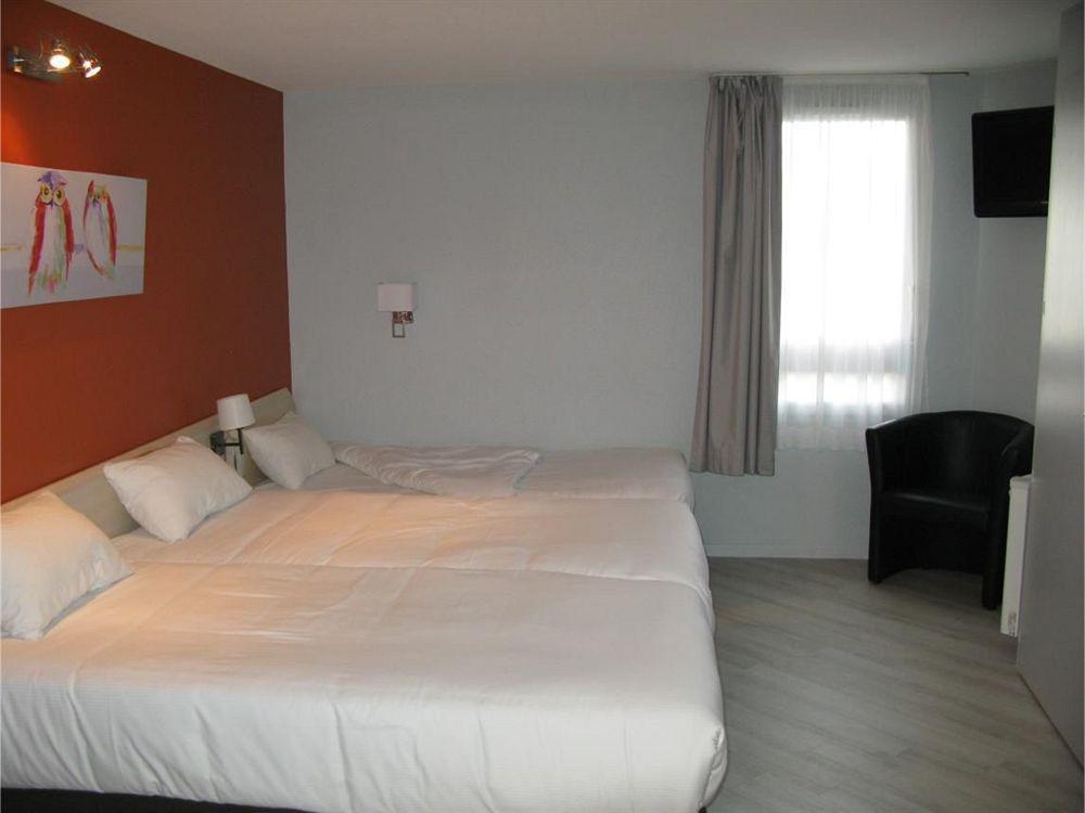 Greet Hotel Massieux Lyon Nord Buitenkant foto